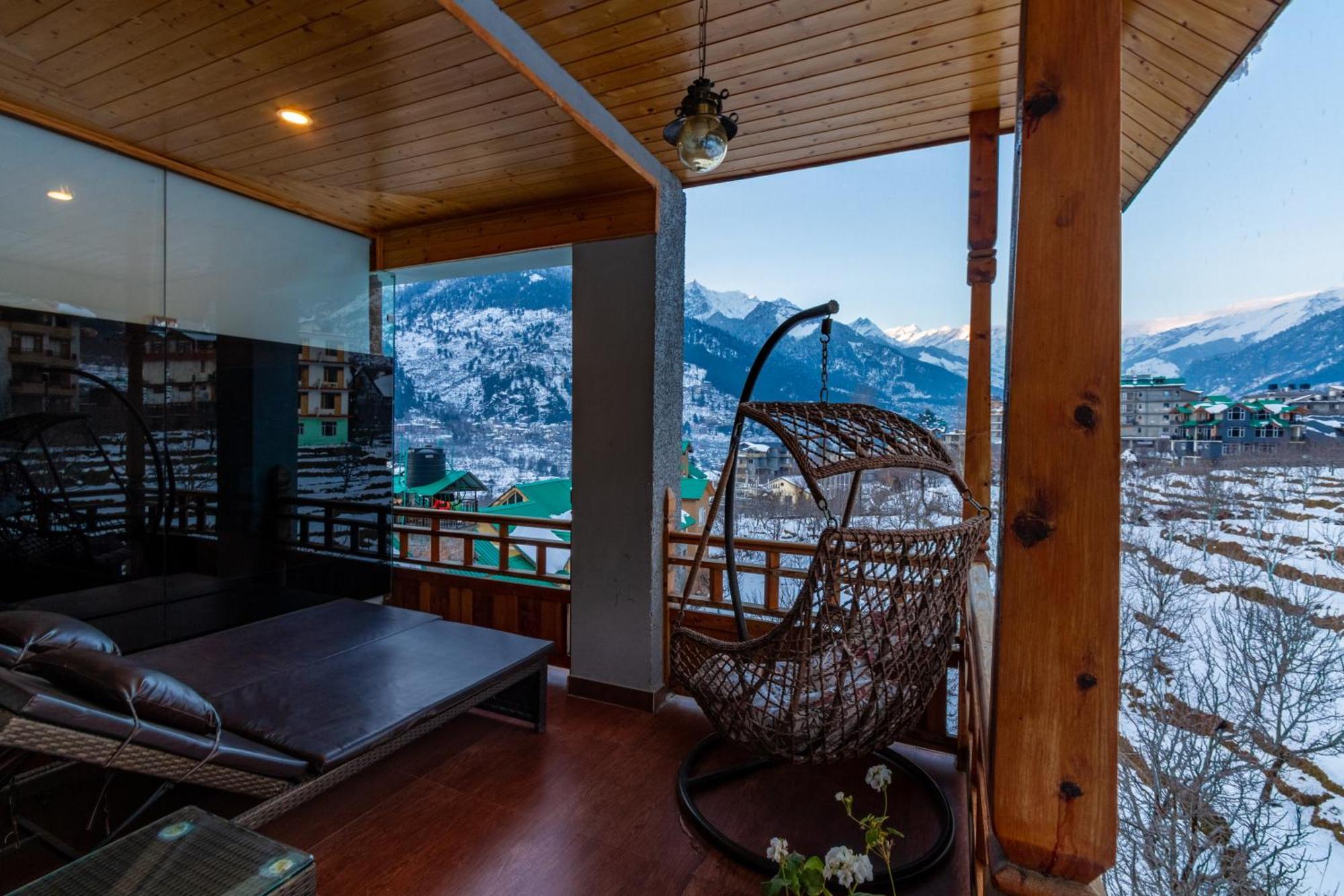 Snow Flakes Resort And Spa Centrally Heated Luxury Resort Manali  Exterior photo